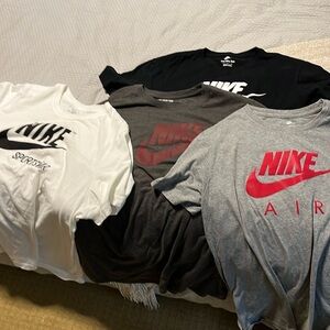 4 Men’s Nike T shirt sizes large